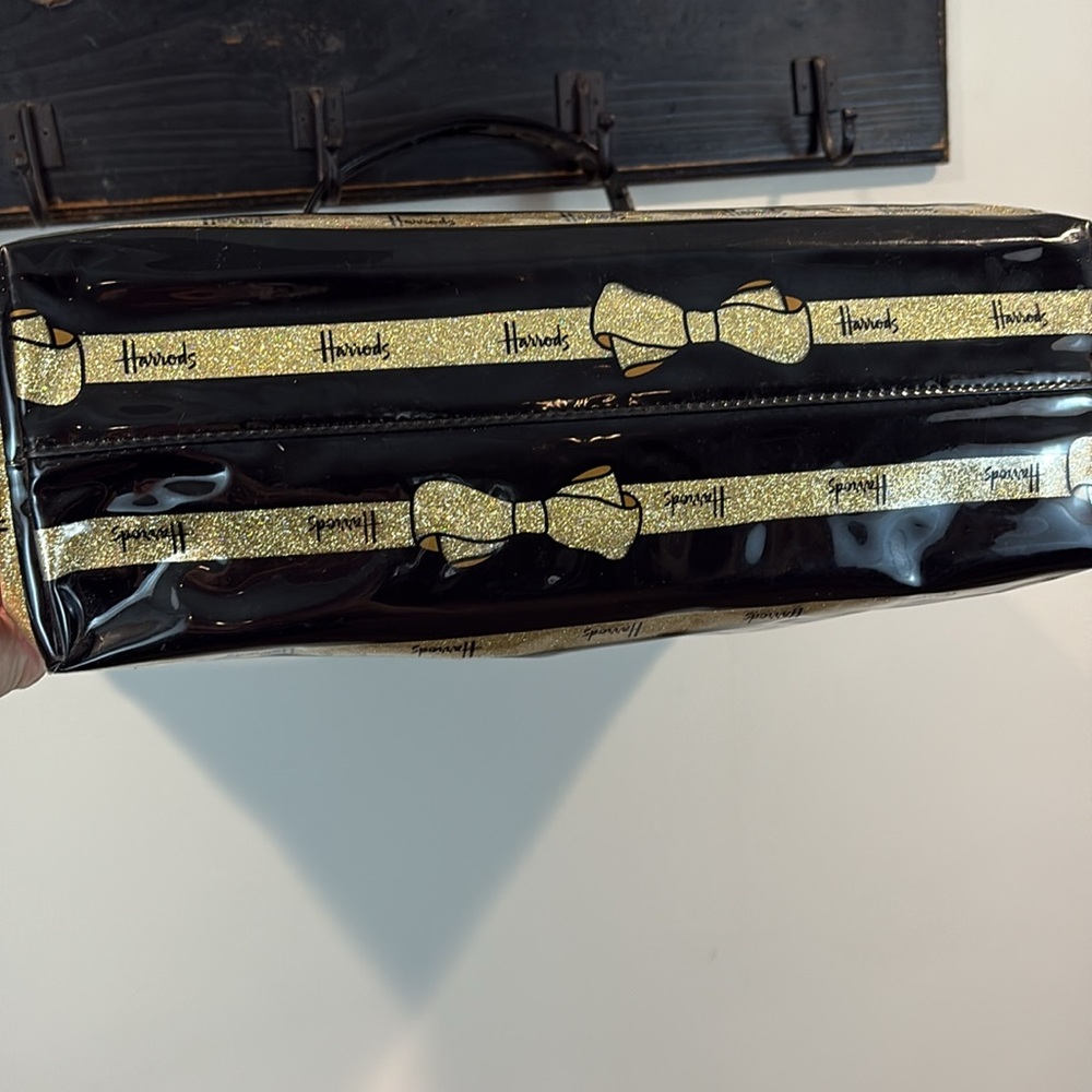 Harrods Black Patent Leather Gold Glitter Bow Large Tote - Picture 7 of 13